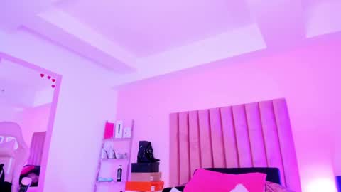 Snapshot of sussan_nicolle1 chatting on September 27, 2025, 12:32 pm Sussan Nicole online show from September 27, 2025, 12:32 pm