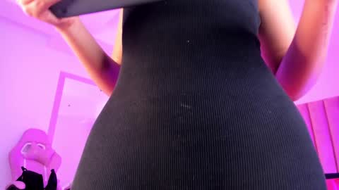 Snapshot of sussan_nicolle1 chatting on October 16, 2025, 12:06 pm Sussan Nicole online show from October 16, 2025, 12:06 pm