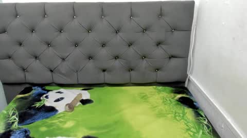 sussann online show from February 19, 2025, 11:38 am