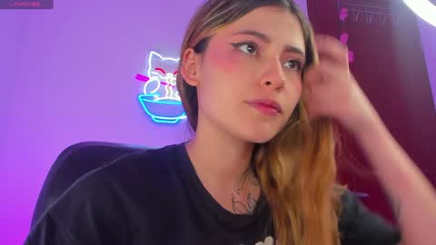 Susy  online show from December 23, 2024, 3:18 am