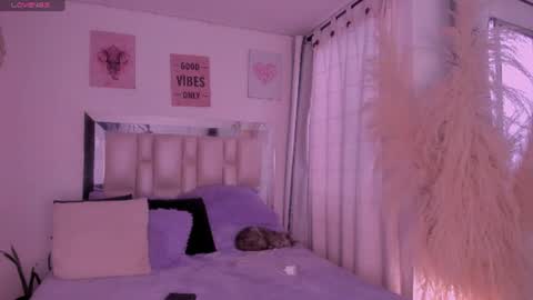 sussy_bell_ online show from July 27, 2026, 6:15 pm