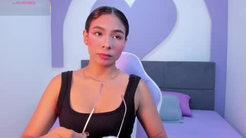 sussy_sweet4u online show from October 1, 2025, 10:21 am