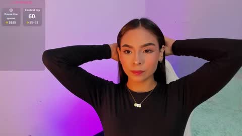 sussy_sweet4u online show from October 12, 2025, 7:07 am