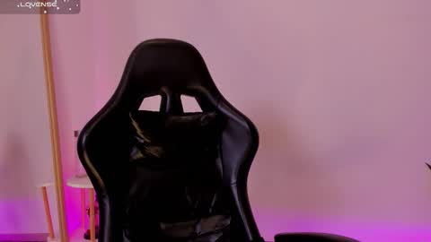 Sussy online show from September 11, 2025, 8:42 pm