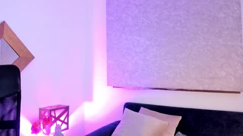 Susuya  online show from October 2, 2025, 5:42 pm