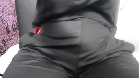 susy_perverttt online show from April 16, 2026, 2:07 pm