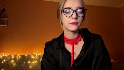 Jessica online show from October 11, 2025, 4:16 pm