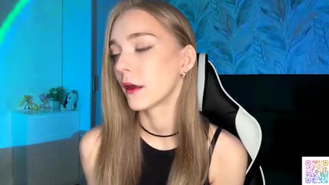 Jessica online show from November 3, 2025, 4:08 pm