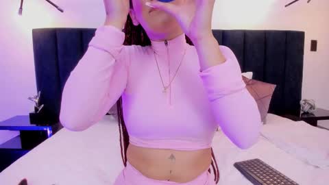 susyy online show from February 13, 2026, 4:19 am