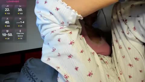 suuzykissuxoxo online show from April 5, 2026, 8:17 pm