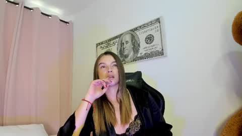 suzan__cooper2 online show from June 25, 2026, 5:06 pm