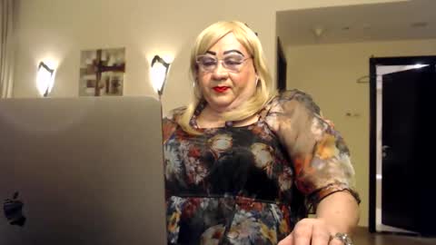 My name is Sissy or more fully Suzanna Aprilia Maria Mariquita Catarina Chinita Banci. Soy una puta - que chimba ladybug online show from January 10, 2025, 6:49 pm