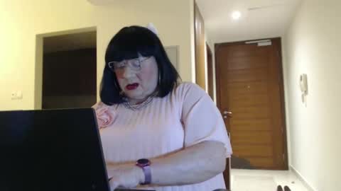 My name is Sissy or more fully Suzanna Aprilia Maria Mariquita Catarina Chinita Banci. Soy una puta - que chimba ladybug online show from April 10, 2026, 3:06 pm