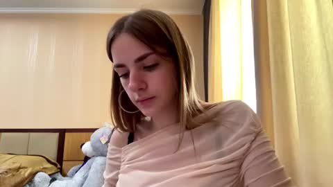 Emila online show from June 13, 2026, 11:30 am