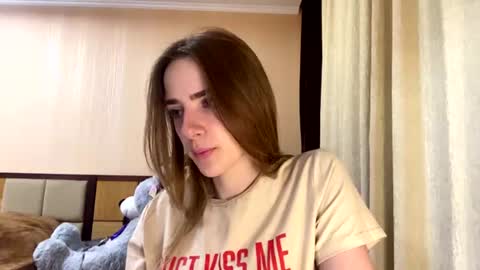 Emila online show from July 7, 2026, 7:23 am