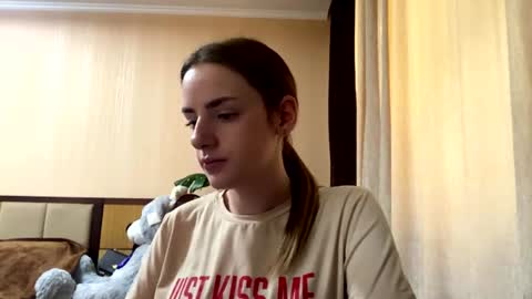Emila online show from July 9, 2026, 7:23 am