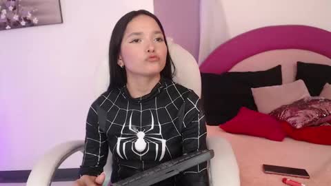 Susy  online show from May 27, 2026, 7:44 pm