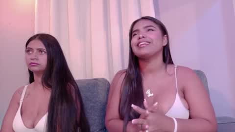 Snapshot of suzyfox chatting on February 8, 2026, 8:01 pm Suzy online show from February 8, 2026, 8:01 pm