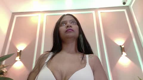 Suzy online show from March 15, 2026, 8:04 pm