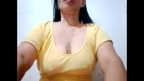 suzzie_hot online show from January 29, 2025, 9:28 pm