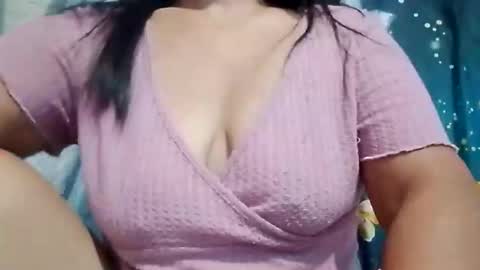 suzzie_hot online show from March 4, 2026, 10:10 am