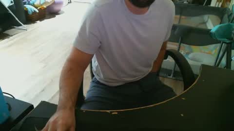 Swals online show from December 9, 2024, 3:44 pm