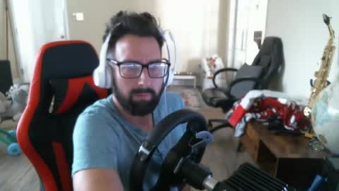 Swals online show from September 20, 2025, 6:53 pm