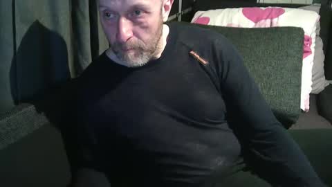 Snapshot of swartarn chatting on April 4, 2026, 11:24 pm ArnSwart online show from April 4, 2026, 11:24 pm