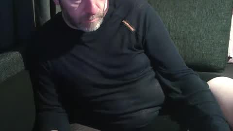 Snapshot of swartarn chatting on April 5, 2026, 11:02 pm ArnSwart online show from April 5, 2026, 11:02 pm