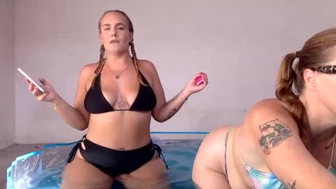 Swedish Candii online show from January 6, 2025, 9:43 pm