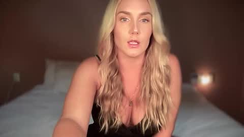 Swedish Candii online show from October 14, 2025, 2:45 am