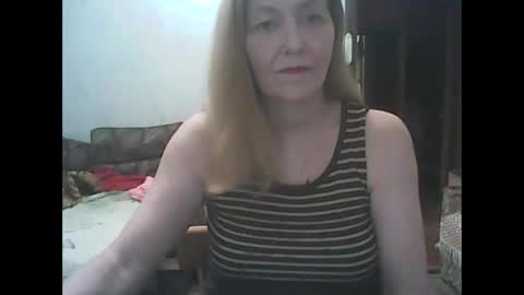 sweet4blonde67 online show from September 11, 2025, 11:43 am