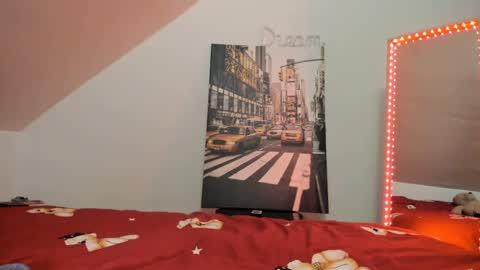 Snapshot of sweet4you1992 chatting on February 28, 2025, 12:43 am Anne Marie online show from February 28, 2025, 12:43 am