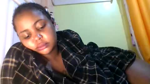 sweet52537 online show from March 25, 2026, 3:23 am