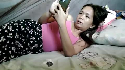 sweet818957 online show from January 12, 2025, 2:24 am