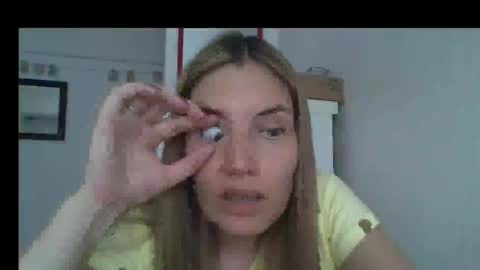 Snapshot of sweet__alana chatting on January 3, 2025, 11:23 pm Sweet  alana online show from January 3, 2025, 11:23 pm