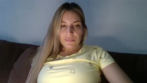 Snapshot of sweet__alana chatting on February 3, 2025, 10:00 pm Sweet  alana online show from February 3, 2025, 10:00 pm