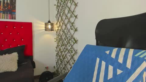 Carolina online show from September 11, 2025, 3:23 pm