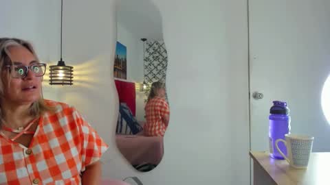 Carolina online show from September 20, 2025, 4:08 pm