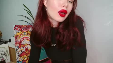 Snapshot of sweet__mooon chatting on November 29, 2025, 5:43 am sweet__mooon online show from November 29, 2025, 5:43 am