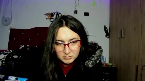 sweet__suck69bitch online show from January 8, 2025, 3:40 am