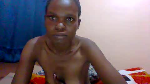 sweet_adora online show from February 5, 2025, 8:25 pm