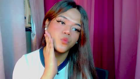 Snapshot of sweet_ahrii chatting on February 22, 2025, 6:28 am CLEO online show from February 22, 2025, 6:28 am