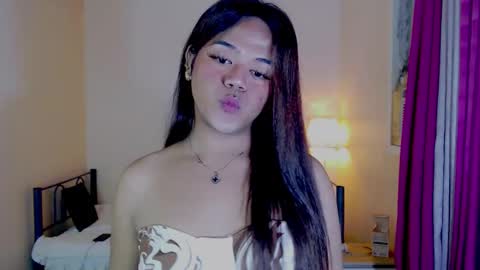 Snapshot of sweet_ahrii chatting on March 7, 2025, 12:12 pm CLEO online show from March 7, 2025, 12:12 pm