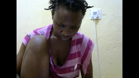 Silvia online show from October 28, 2025, 8:07 am