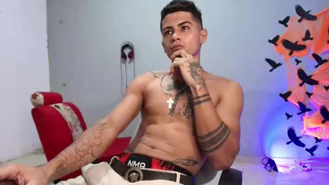 sweet_angel25 online show from October 21, 2025, 12:00 am