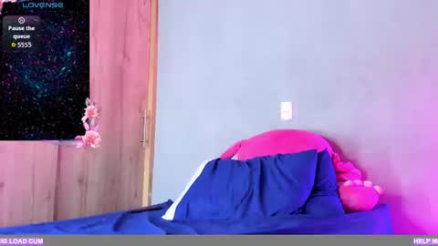 Snapshot of sweet_angel_med chatting on July 11, 2026, 5:43 am sweet angel online show from July 11, 2026, 5:43 am