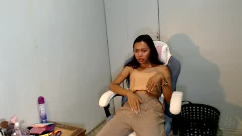 Angela Gold online show from July 22, 2026, 7:00 am