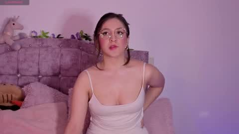Snapshot of sweet_anllela chatting on October 19, 2025, 2:34 am Sthefany Lauren Independent Model online show from October 19, 2025, 2:34 am