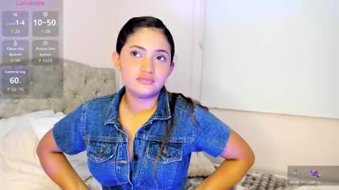 Asheley online show from December 17, 2025, 3:23 am